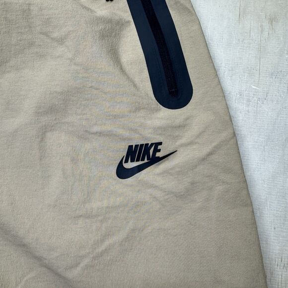 NEW Nike Tech Pack Woven Parachute Joggers Khaki Baggy Mens XL HM7158-297 - Picture 6 of 15